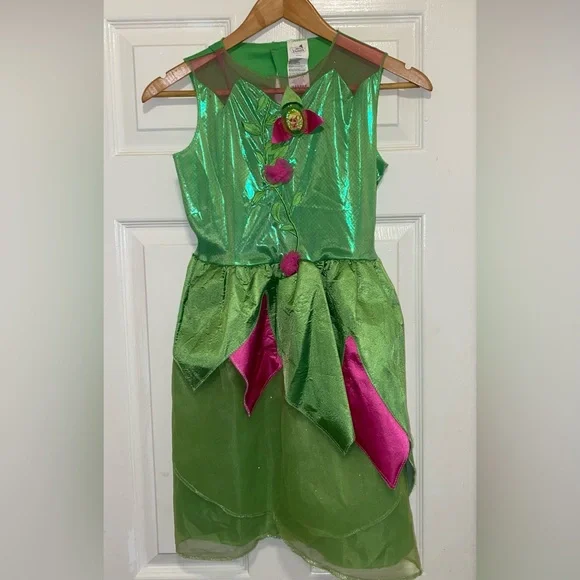 green emerald velvet dress Amazon.com: Tempura Women's Fairies Tinkerbell Forest Costume Dress Green  Dress Up Cosplay Fancy Halloween Party with Wing (Green with lights wings,  L): Clothing, Shoes & Jewelry
